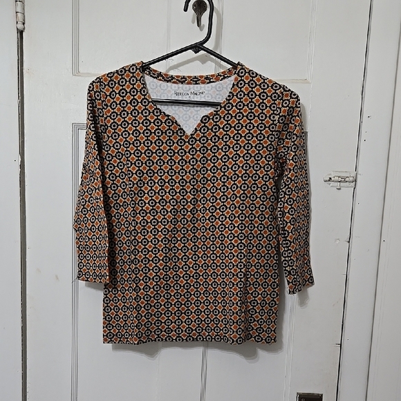 Rebecca Malone Tops - REBECCA MALONE SIZE MEDIUM 3/4 SLEEVE NOTCH NECK FUN BURST PRINT